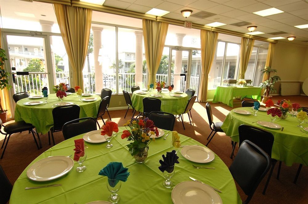 Thunderbird Beach Resort Treasure Island Exterior foto